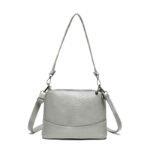 Fashionable shoulder bag with a crocodile print - Image 10